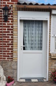 Porte d'entrée PVC Artois Services, Lillers 62